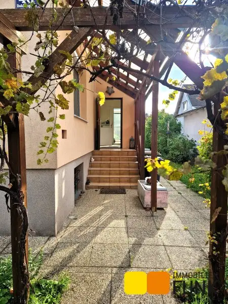 Gepflegtes Einfamilienhaus mit großem Garten