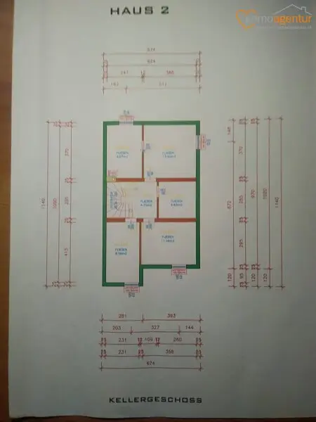 Großzügiges, vollunterkellertes Reihenmittelhaus mit Garten, Garage & ca. 245 m² Gesamtnutzfläche in Ansfelden