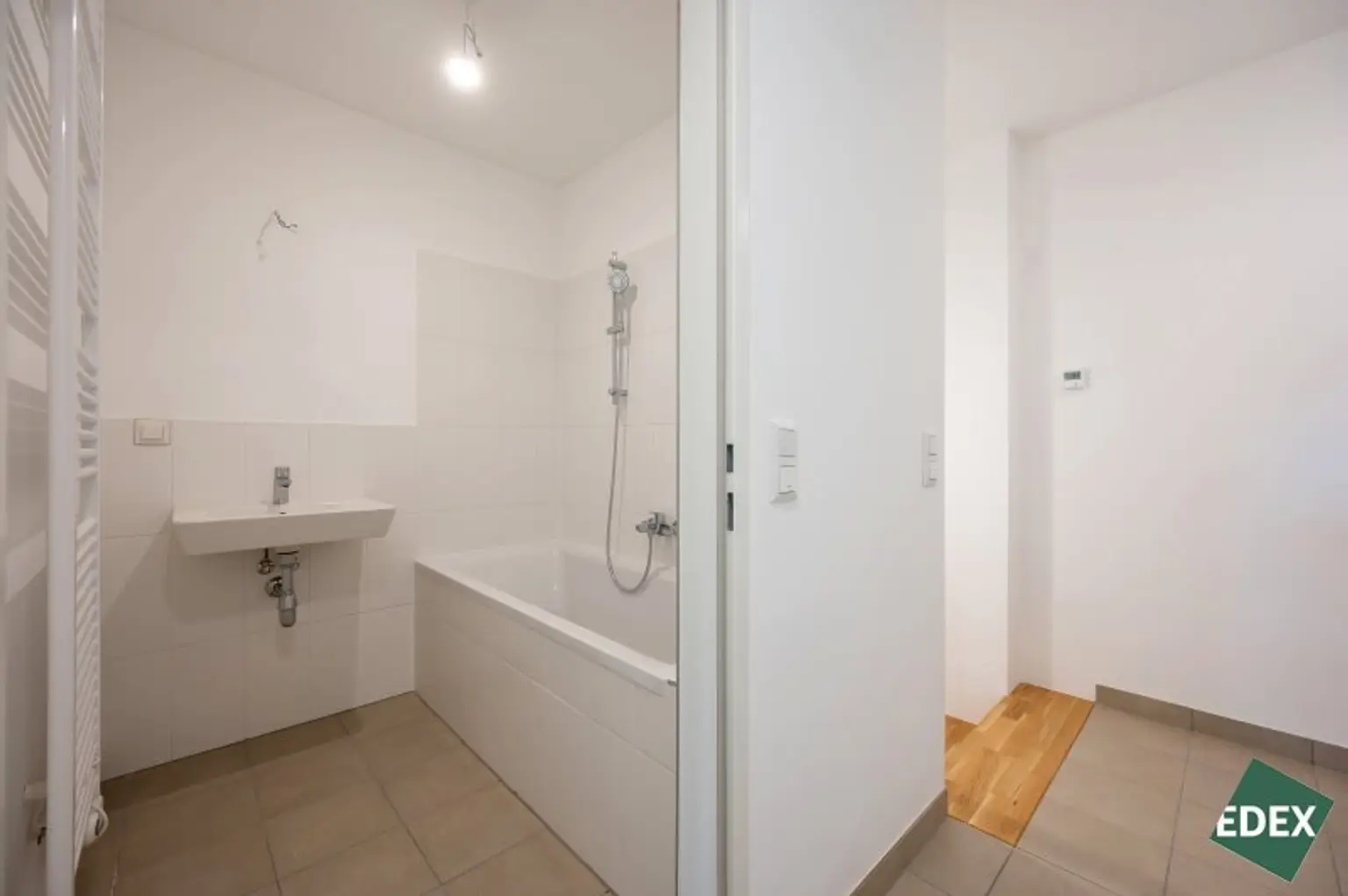 ERSTBEZUG | Sonnige 3-Zimmer-Maisonette-Wohnung mit Garten