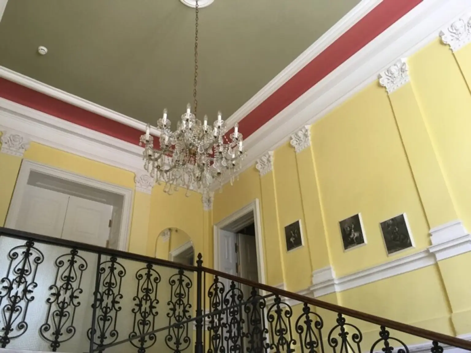 IM KAISERLICHEN STIL: SCHLOSSARTIGE VILLA IM SALZKAMMERGUT