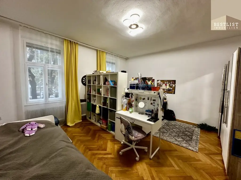 Zinshaus in Baden: 346 m², gepflegt, top Rendite für 550.000 €!