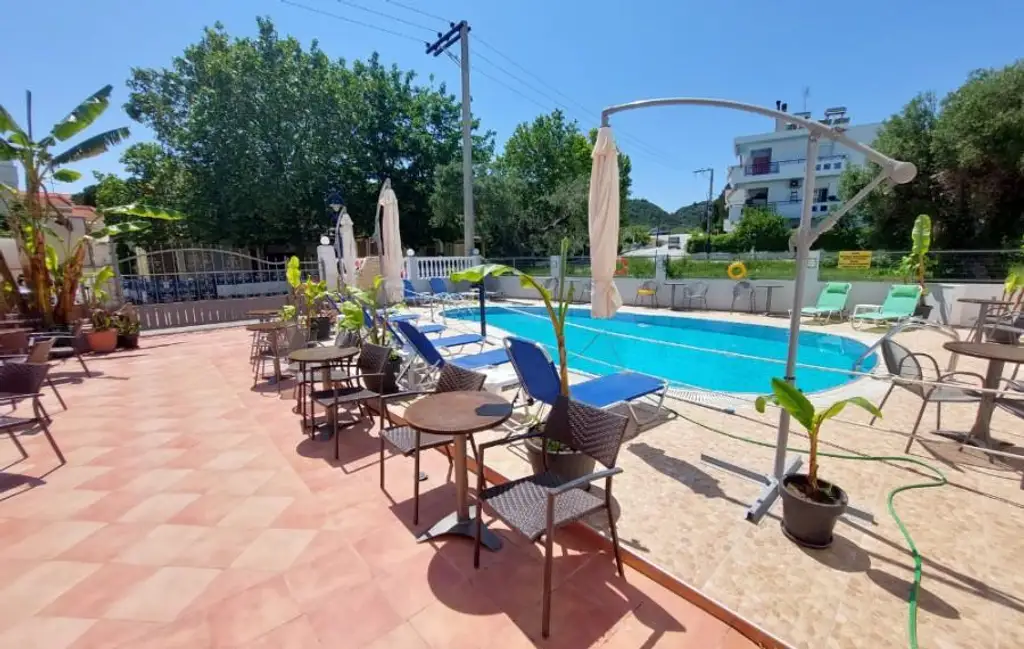 PALM BEACH APARTMENT HOTEL - Polychrono, Kassandra, Chalkidiki
