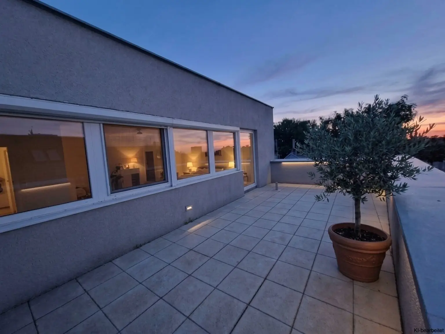 Attraktive lichtdurchflutete ca. 68,40 m² Wohnung mit 24,70 m² südostseitiger Terrasse