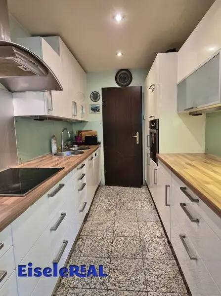 3 Zimmer – Loggia - Garage - Renovierungsbedarf