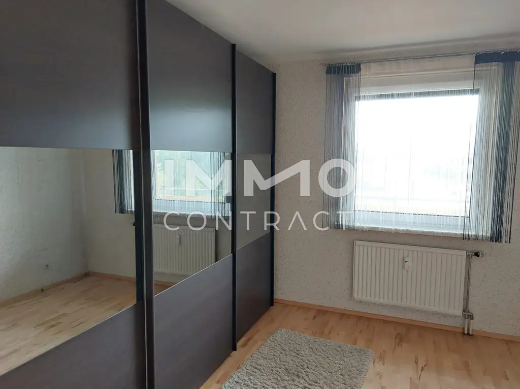 BESONDERS SCHÖNE 3 ZIMMERWOHNUNG MIT GROSSER LOGGIA UND MIT  EXKLUSIVER AUSSTATTUNG
