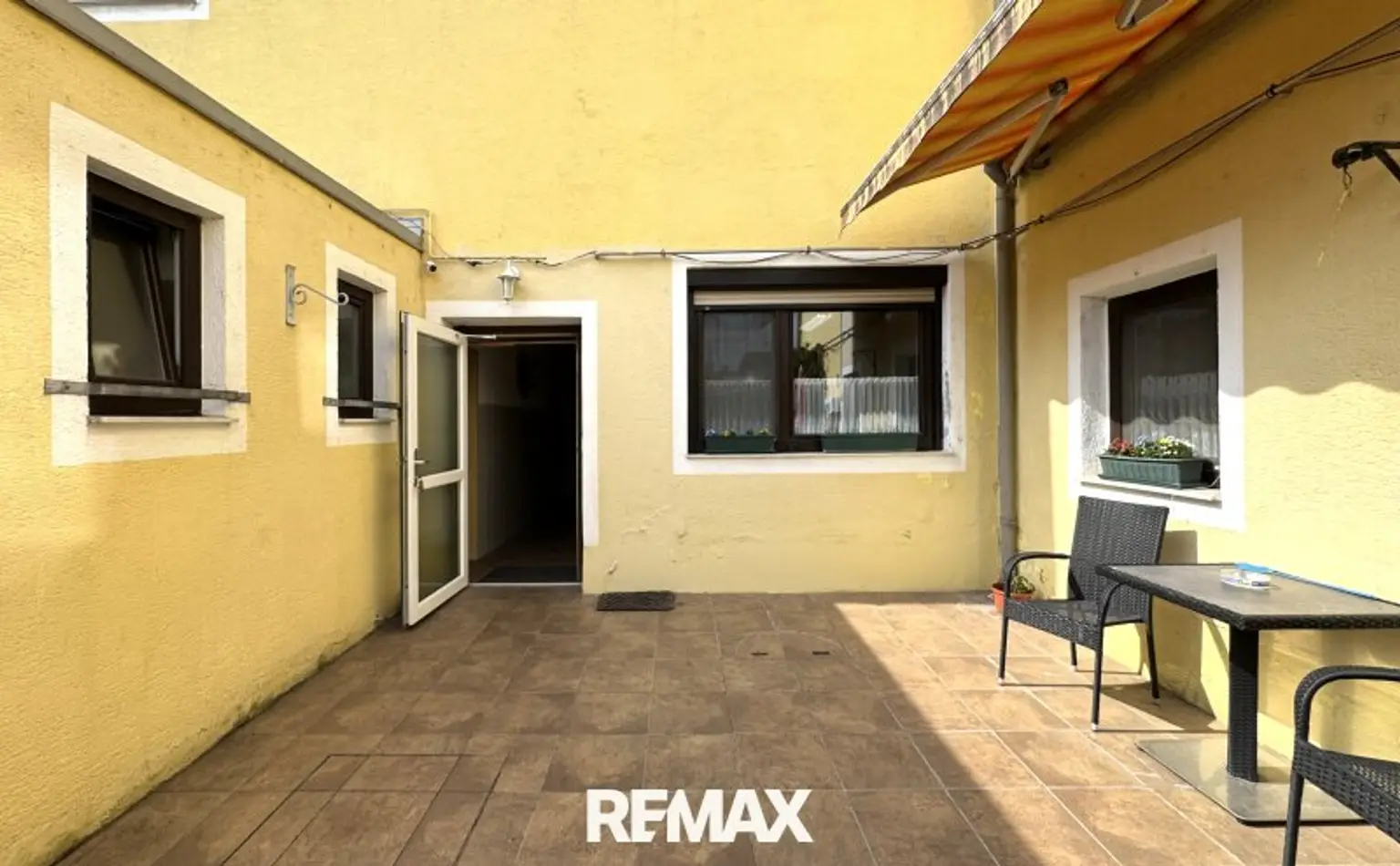 Terrasse Gartenseitig