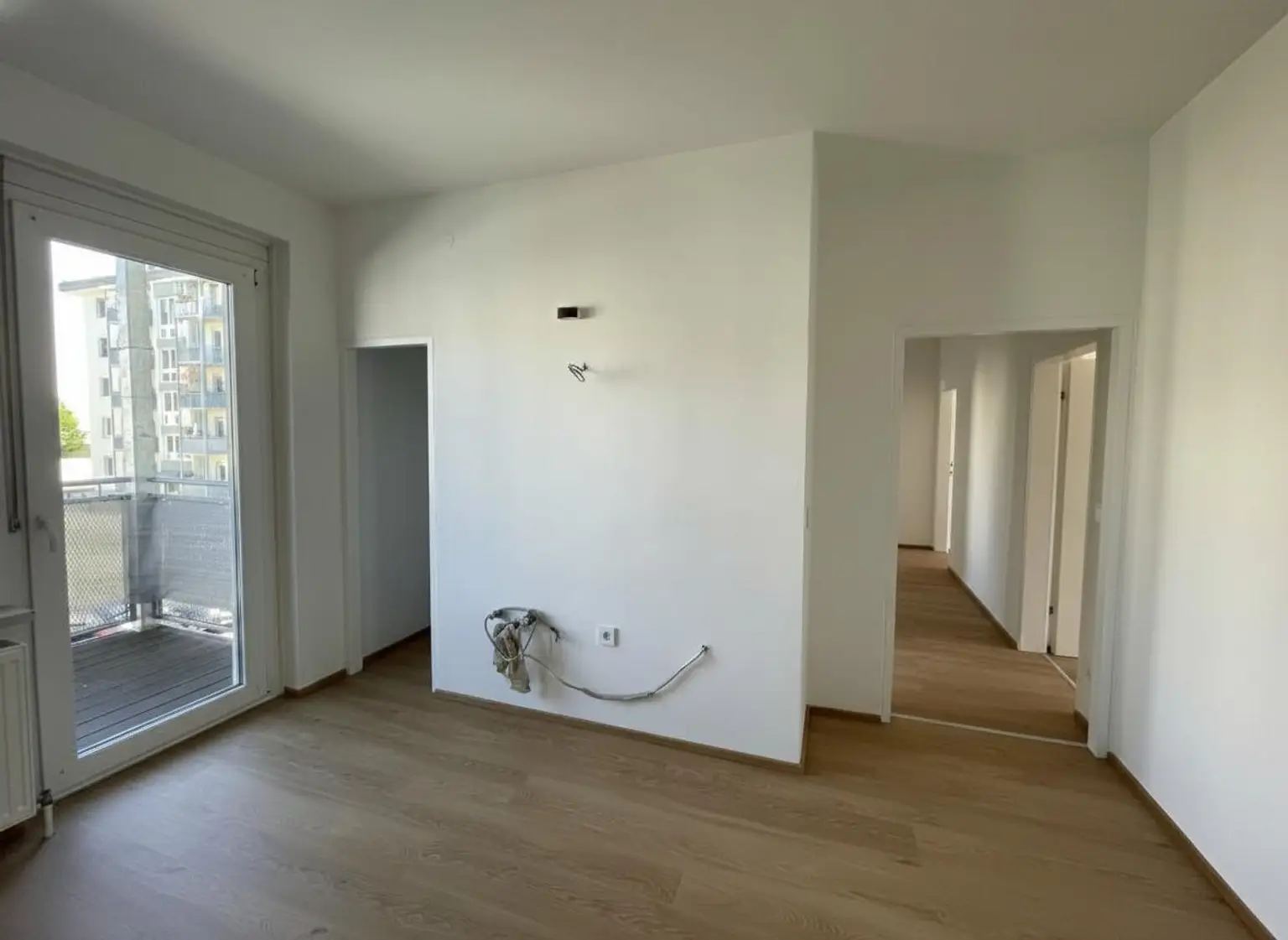 Küche mit Zugang Balkon