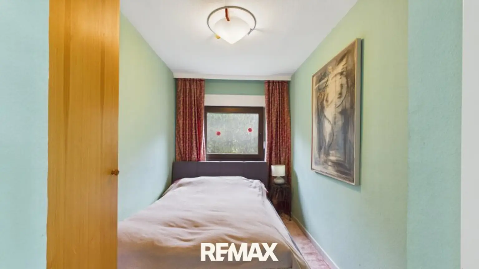 Schlafzimmer 1