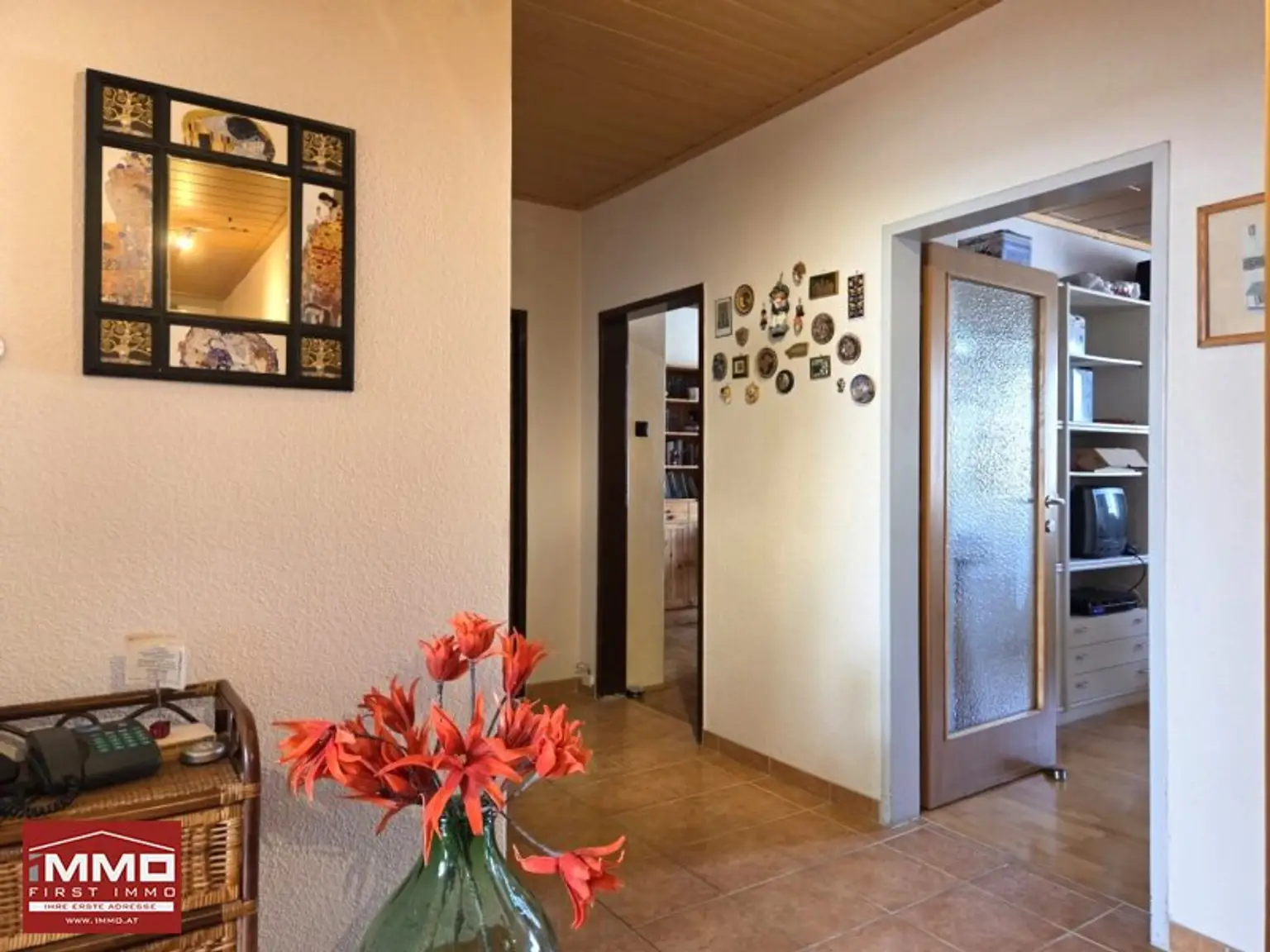 RUHIGE, SONNIGE 3-ZIMMERWOHNUNG IM 5. LIFTSTOCK AB OKTOBER BEZIEHBAR