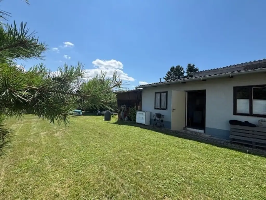 Breitenbrunn - Charmantes Einfamilienhaus mit sonnigem Garten und teilweisen Seeblick