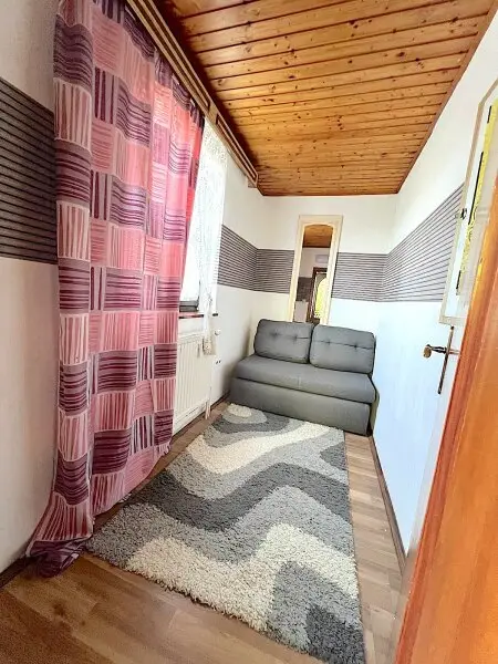 Einfamilienhaus mit 95 m² Wohnfläche, Keller, Garage und 416 m² Garten in Eggern