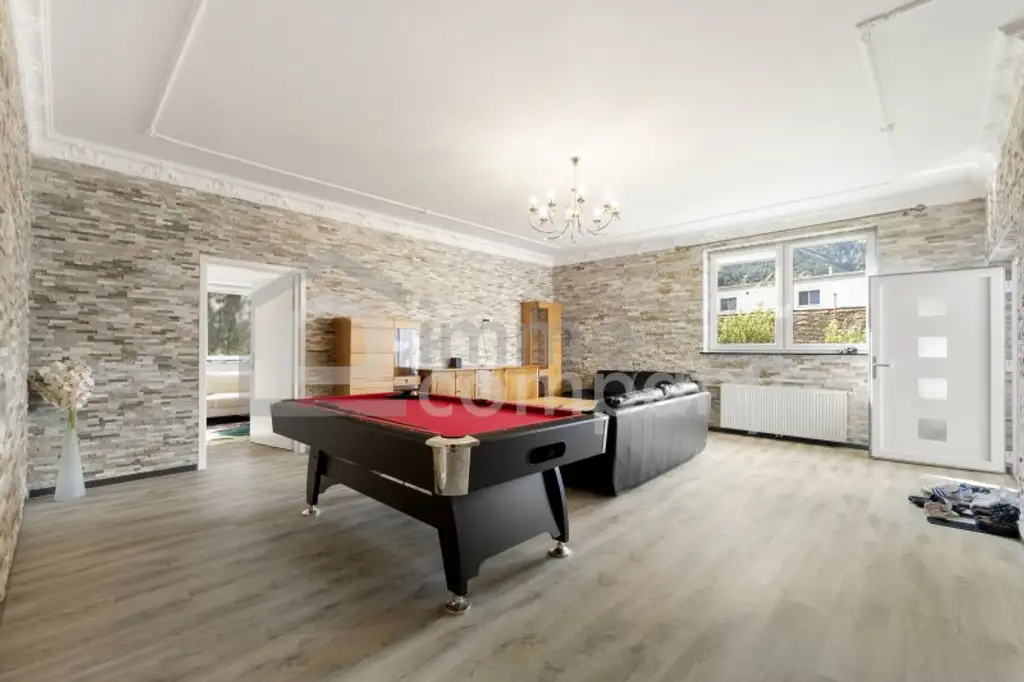 Großzügiges Mehrfamilienhaus mit zusätzlicher Gewerbefläche & großem Garten in Leoben-Göss