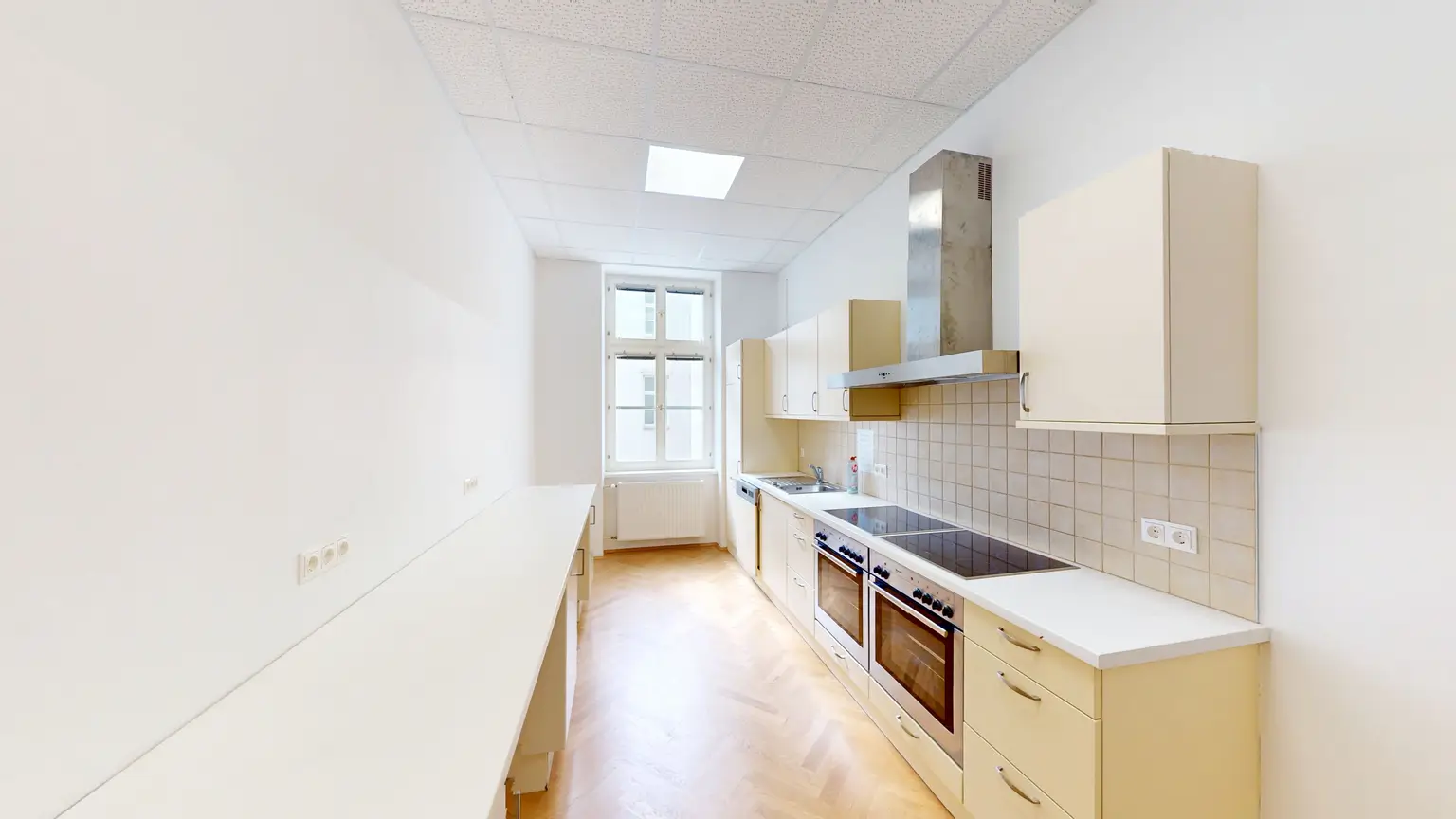 Modern sanierte Bürofläche – 6 Zimmer & Erweiterungsmöglichkeit bis ca. 600 m²