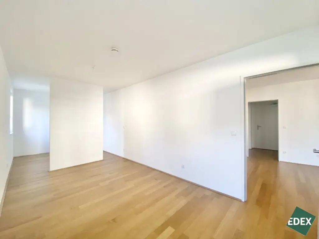 Großes 2-Zimmer-Apartment mit Loggia und Schrankraum beim Hauptbahnhof
