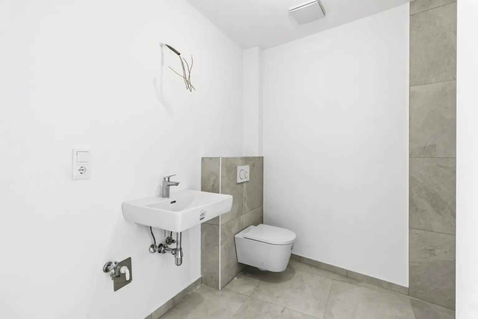 M | ++ EXKLUSIVES CITY-LOFT ++ DG-Wohnung mit Loggia und Balkon | Prima Service Immobilien