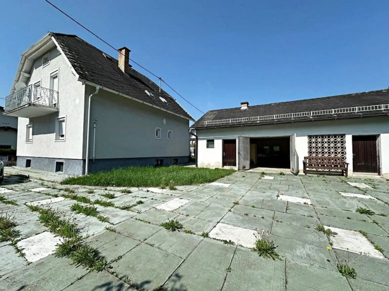 GRÜN. GROSSZÜGIG. VIELSEITIG. Einfamilienhaus mit Potential, 5 Zimmer, Wohnküche, 1139 m2 Grundstück, Wirtschaftsgebäude