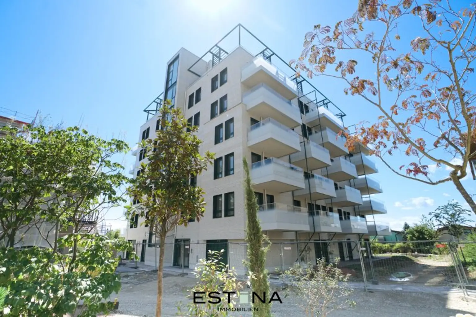 Nähe Erholungsgebiet Wienerberg - Pärchenwohnung mit Balkon