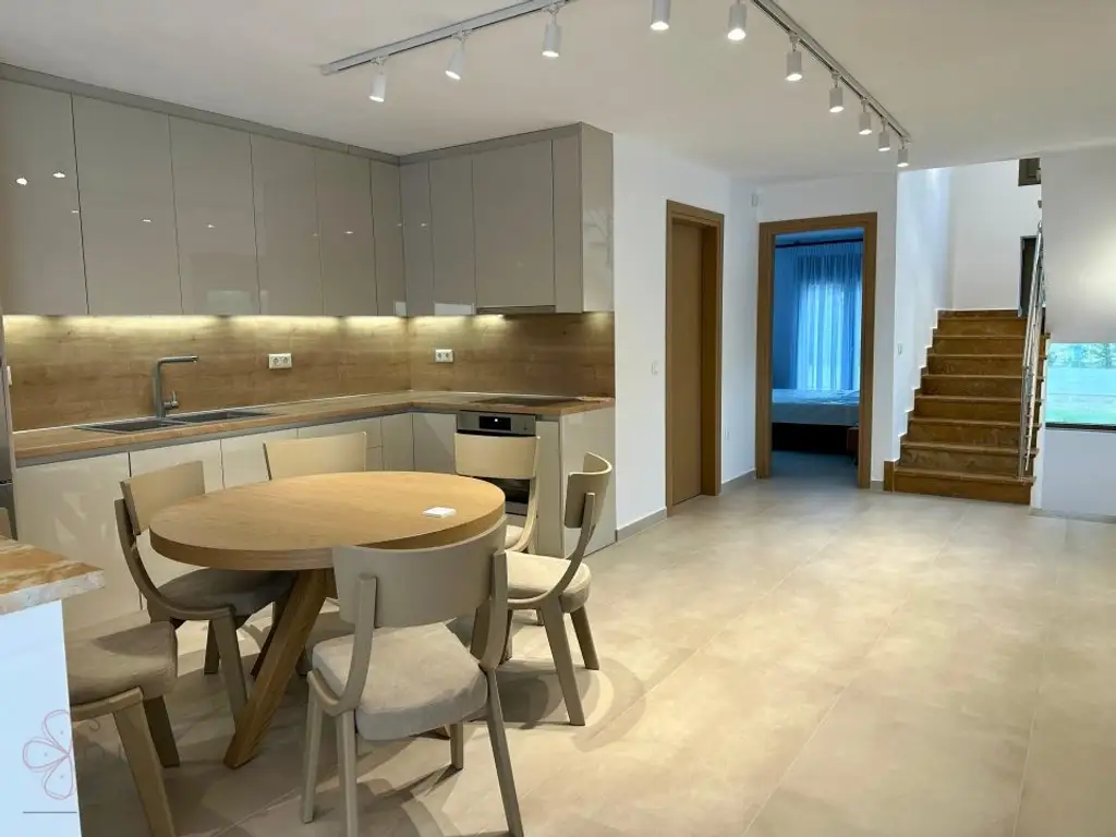 Erste Villa am Ufer – Ihr privates Paradies in Posidi