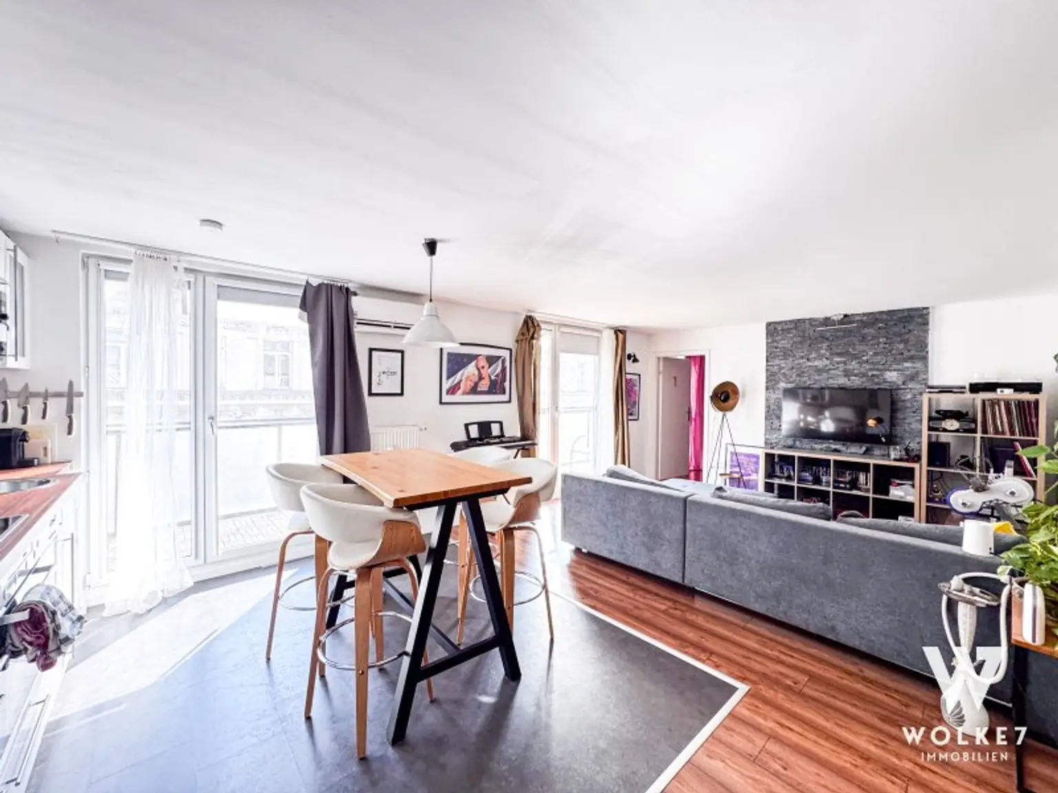 Helle 3-Zimmer-Wohnung mit gr. Terrasse nahe Naschmarkt | Klima | 3 Gehminuten U4 Pilgramgasse
