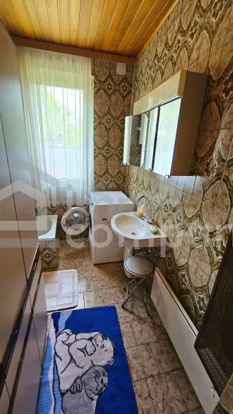 Renovierungsbedürftiges Haus mit idyllischen, großen Garten in Sommerein zu verkaufen!