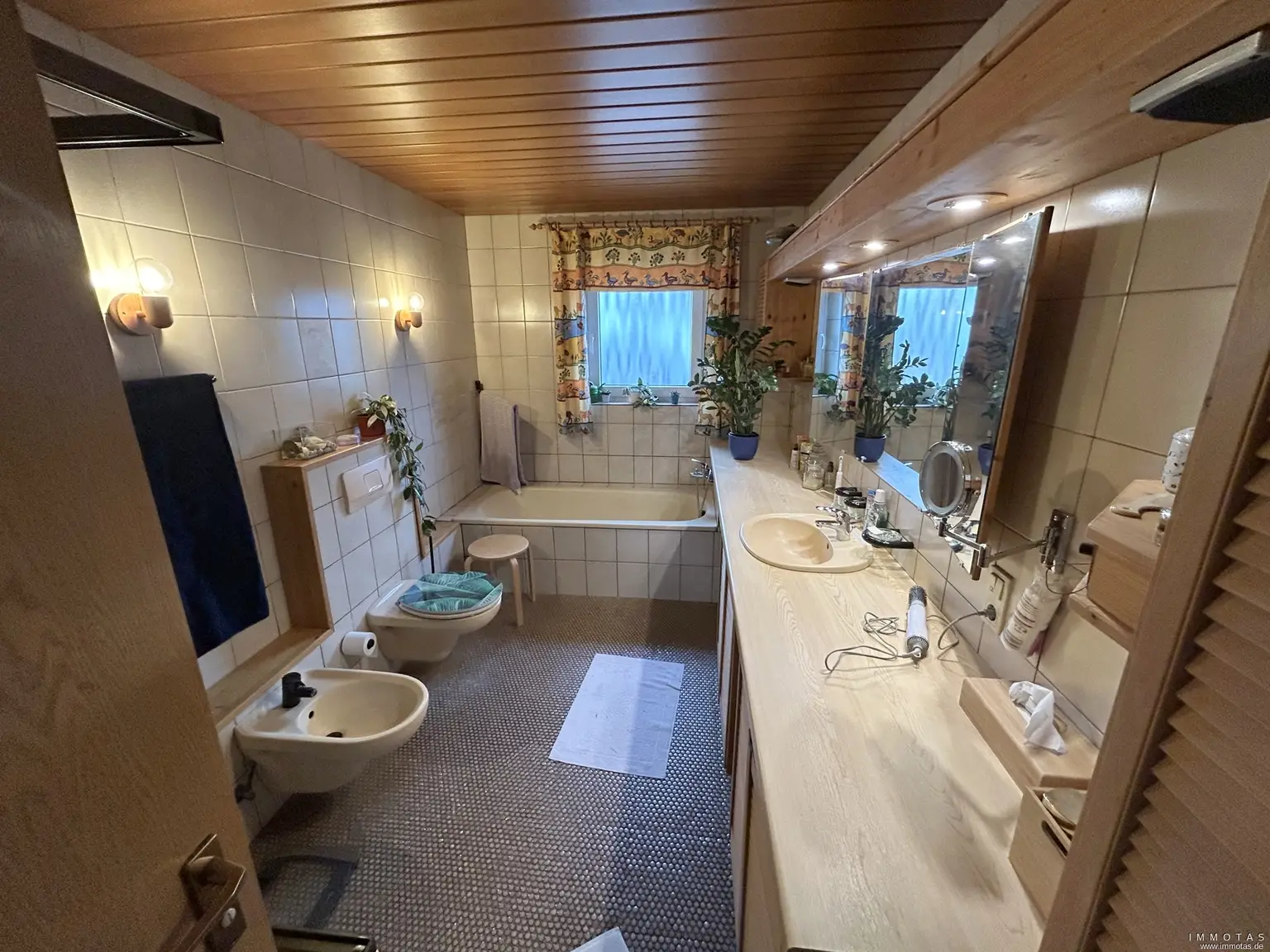 Bad Wohnung Nr. 2 OG