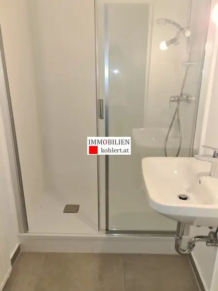 GELEGENHEIT, 3-ZIMMERWOHNUNG MIT FERNBLICK UND ZENTRALE LAGE
