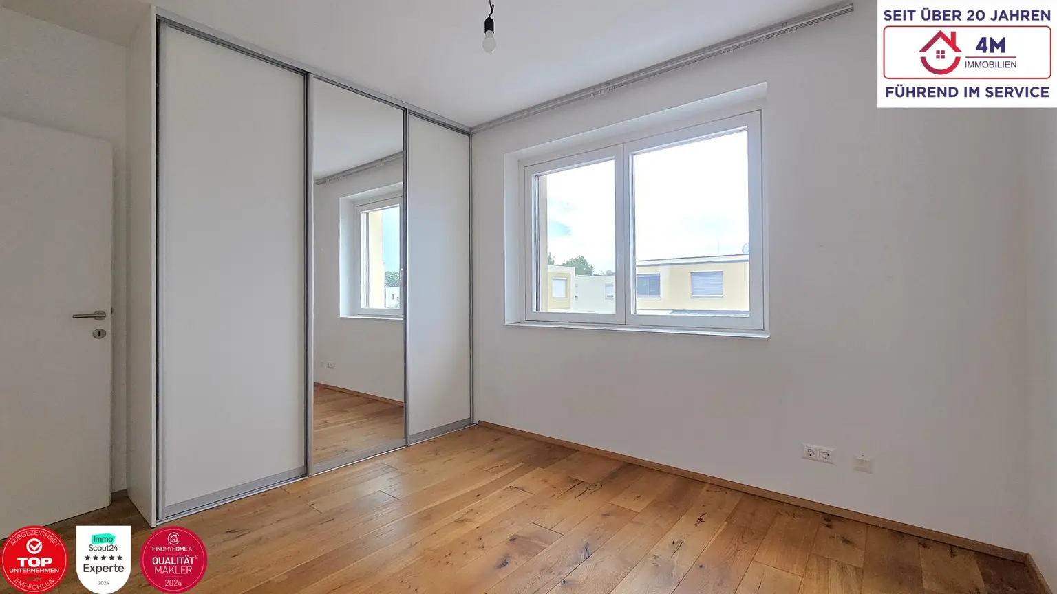 4-Zimmer-Doppelhaushälfte mit Photovoltaik und 3 Stellplätzen