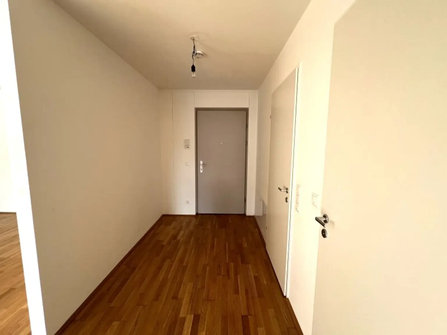 Attraktive 3-Zimmerwohnung mit Kühldecke und Terrasse