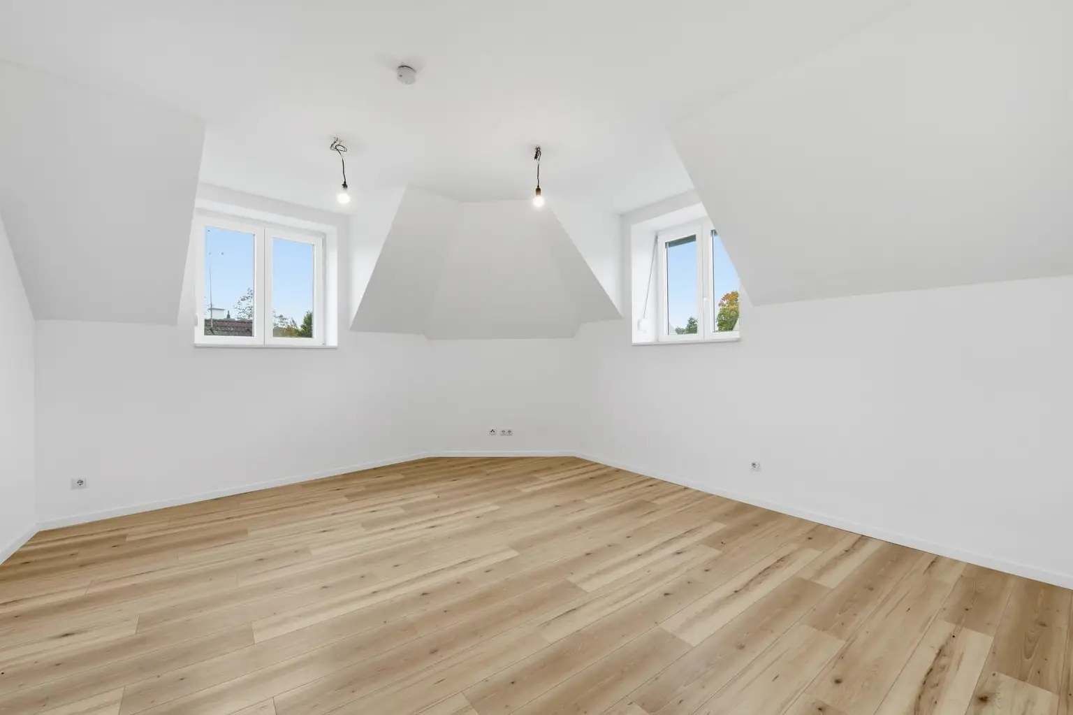 ERSTBEZUG NACH SANIERUNG - 4 Zimmer Dachgeschoss-Wohnung in Eggenburg!