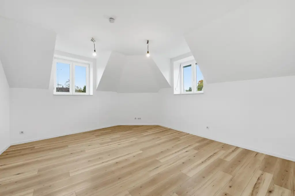 ERSTBEZUG NACH SANIERUNG - 4 Zimmer Dachgeschoss-Wohnung in Eggenburg!