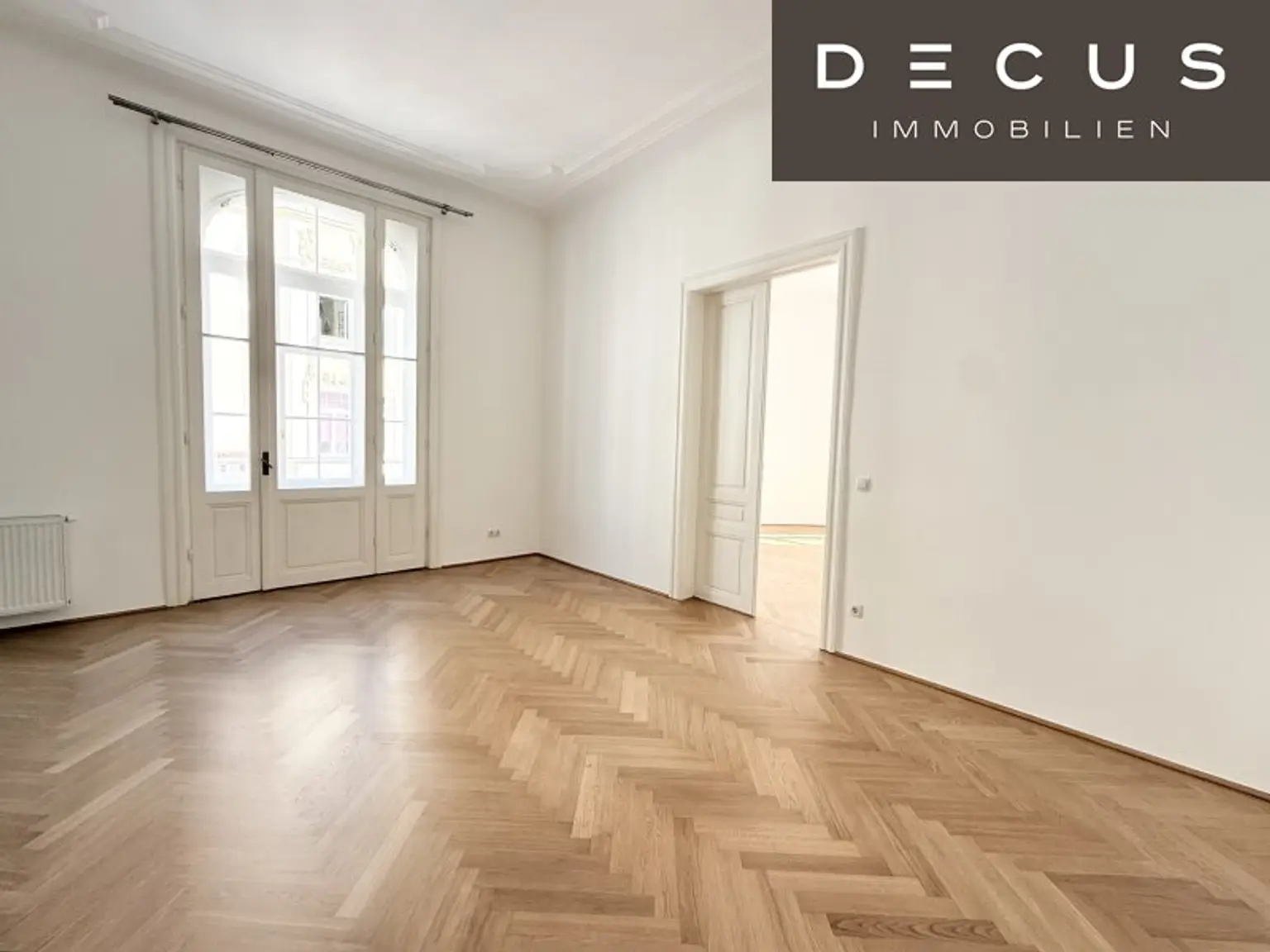 | AB SOFORT | ERSTBEZUG NACH SANIERUNG | SCHÖNER ALTBAU | NAHE ROCHUSMARKT | KEINE WGS | BESICHTIGUNGEN MÖGLICH