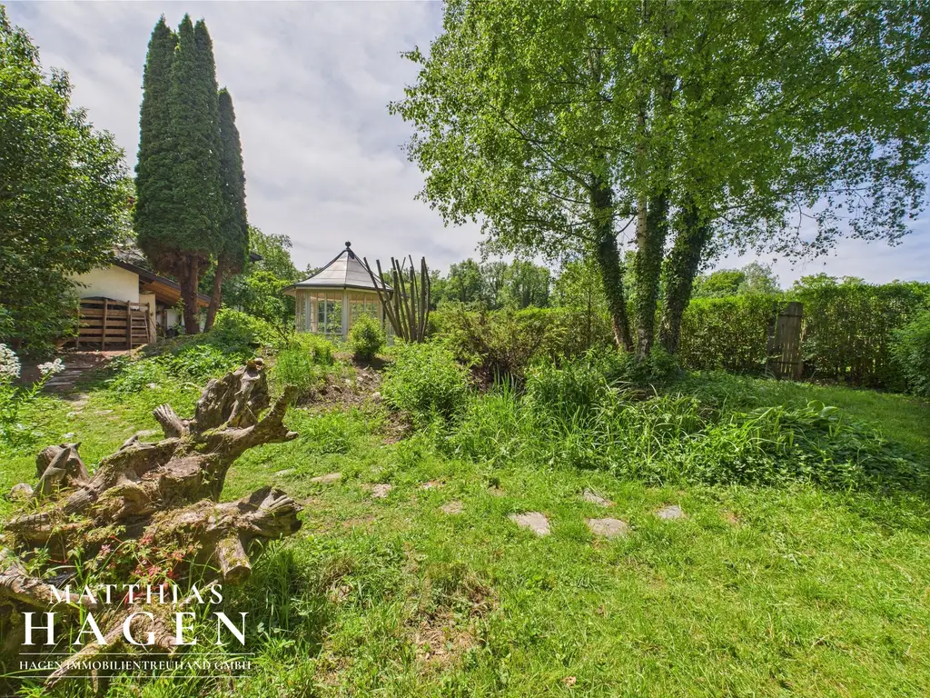 Bungalow - 2 Grundstücke
Ideal für Familien oder als Investment