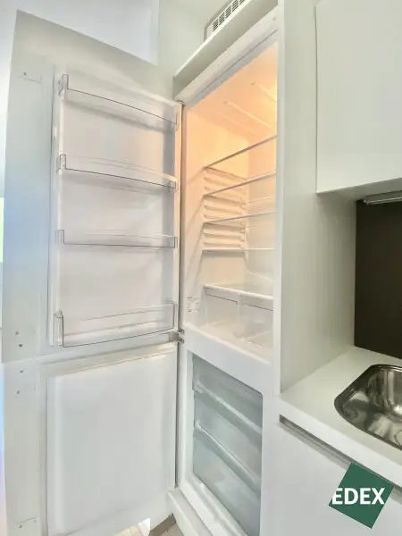 Großes 2-Zimmer-Apartment mit Loggia und Schrankraum beim Hauptbahnhof