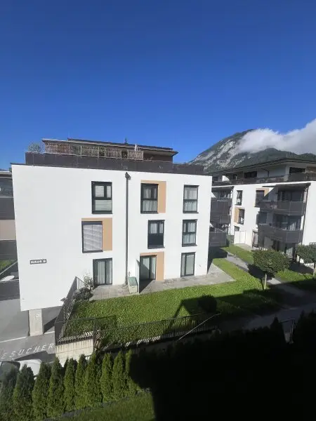 JENBACH - Neuwertige, sonnige 2 Zi.-Mietwohnung mit  großer Terrasse in Toplage