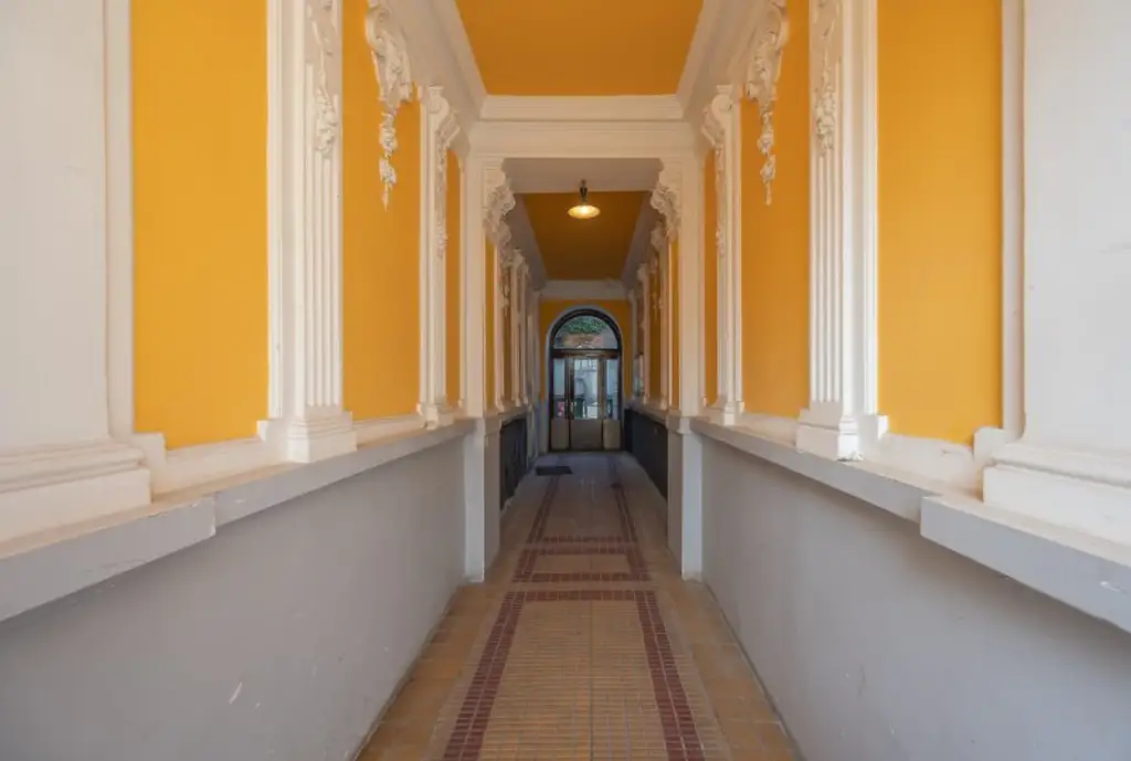 ++NEU++ Generalsanierte 2-Zimmer Altbau-Wohnung mit viel Potenzial!