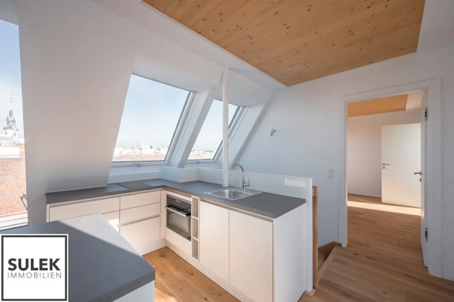 traumhafter 2-Zimmer-DG-Erstbezug mit hofseitiger Terrasse