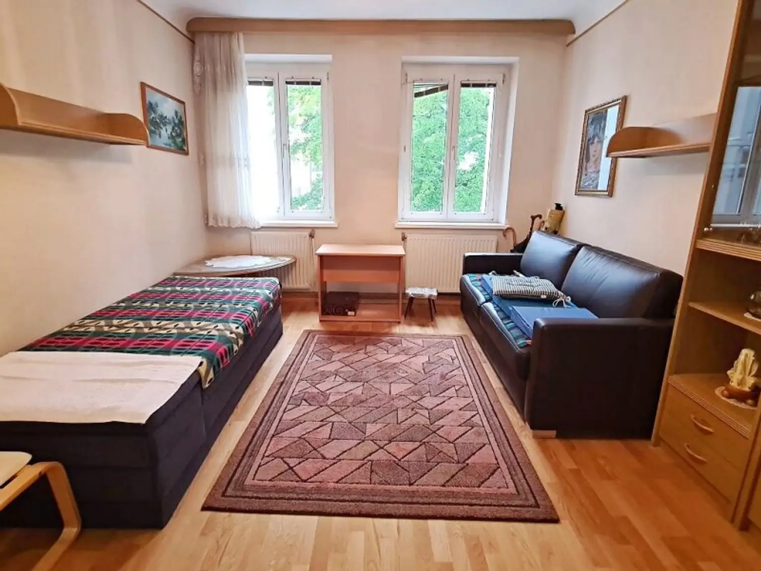 FAMILIENHIT, ENKPLATZ, gepflegte 113 m2 Neubau mit Loggia, 4 Zimmer, Küche, 2 Bäder, teilmöbliert, 3. Liftstock, U3-Nähe