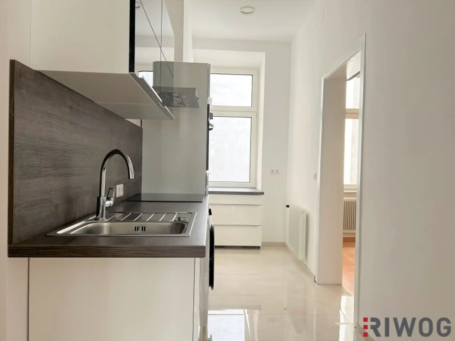 4-Zimmer mit separater Küche II 1. Stockwerk II WG-geeignet II Nähe AKH Wien, U6 Alser Straße und Campus der Uni Wien / Med Uni Wien