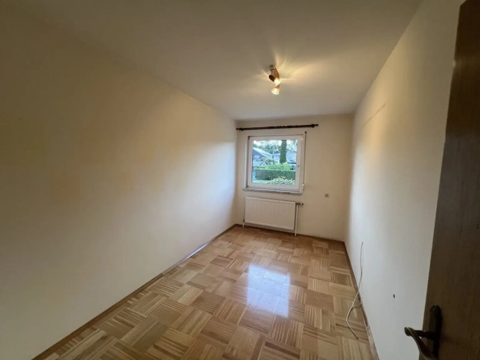 CHARMANTES EINFAMILIENHAUS auf 760m2 Grundstück