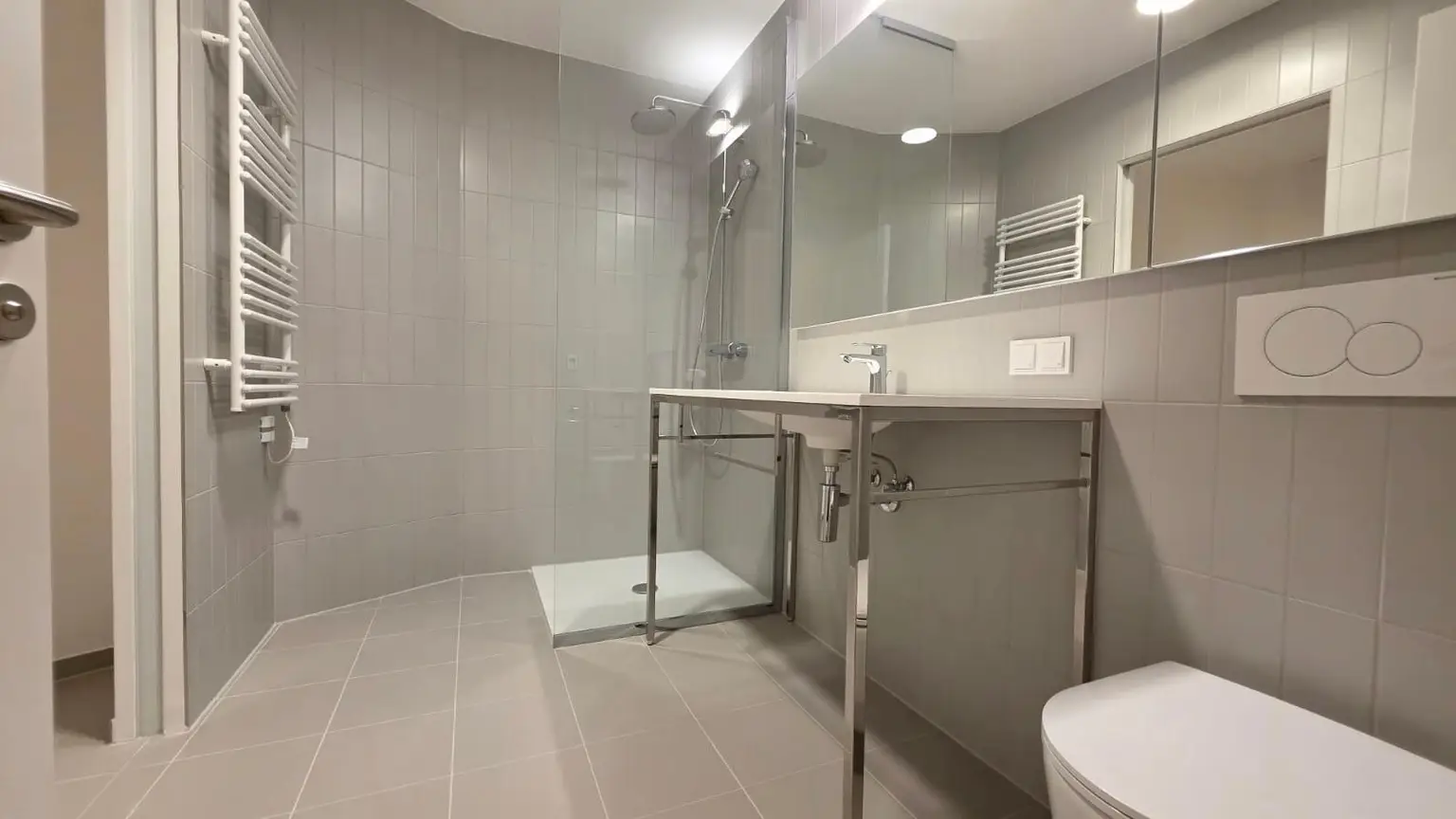 3 Zimmer! DC-FLATS: High-End-Apartment bei der UNO-City!! ERSTBEZUG!!