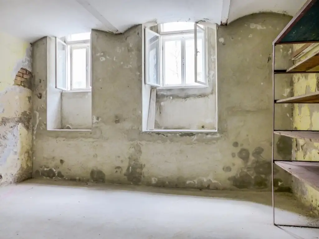 Strassenseitig begehbare Lagerflache - Nähe Palais Liechtenstein -  HMZ 5€/qm