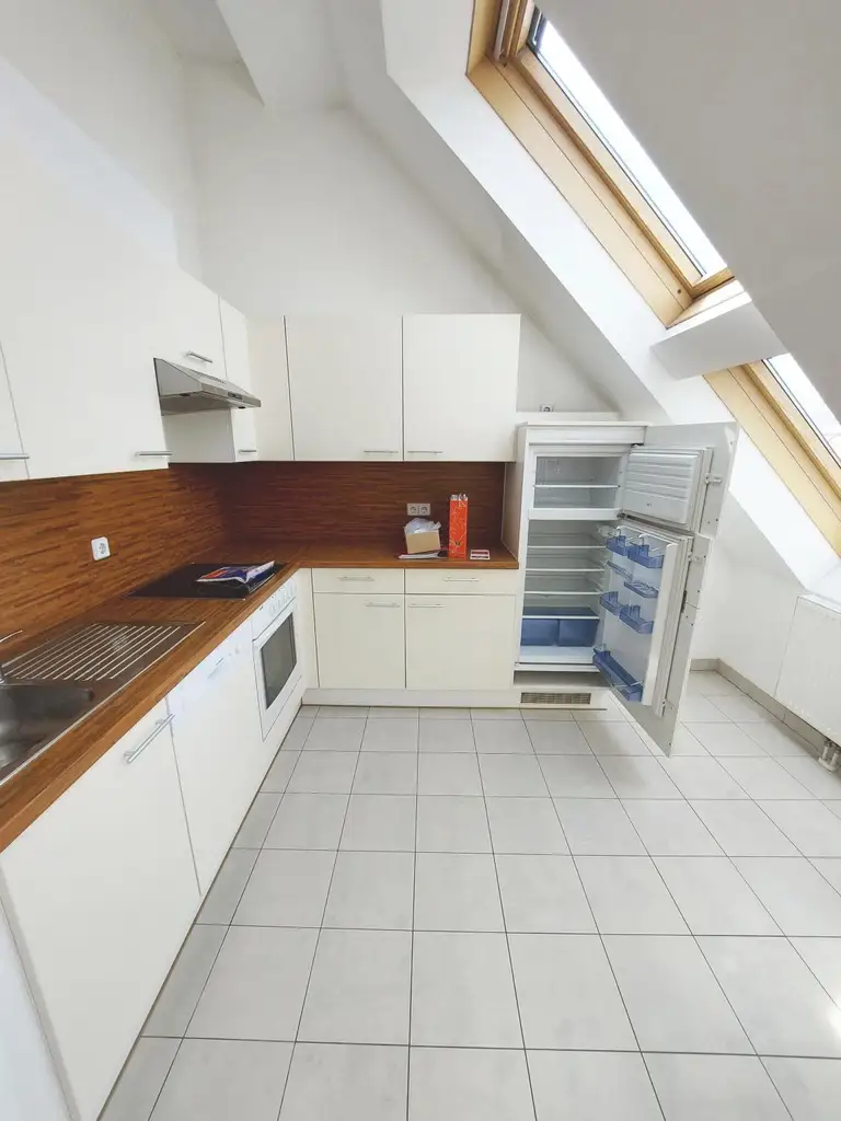 3-Zimmer-Maisonette mit Dachterrasse - direkt beim Enkplatz