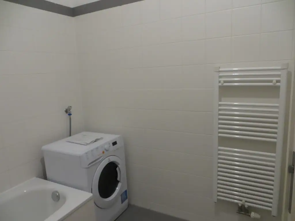 Super aufgeteilte und unbefristet vermietete 3-Zimmer-Wohnung - ca. 3,4 % Bruttoanfangsrendite!