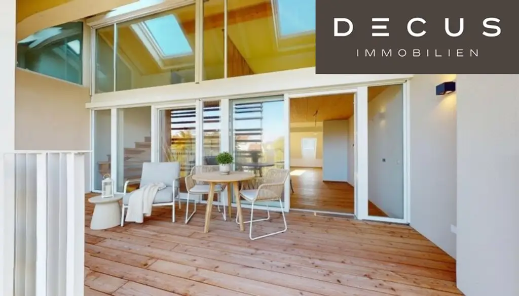 | EXKLUSIVE & LICHTDURCHFLUTETE DACHGESCHOSS - MAISONETTE - WOHNUNG MIT BLICK AUF DEN SCHLOSSBERG | PRIVATER LIFTZUGANG | 2 TERRASSEN | TOP LAGE