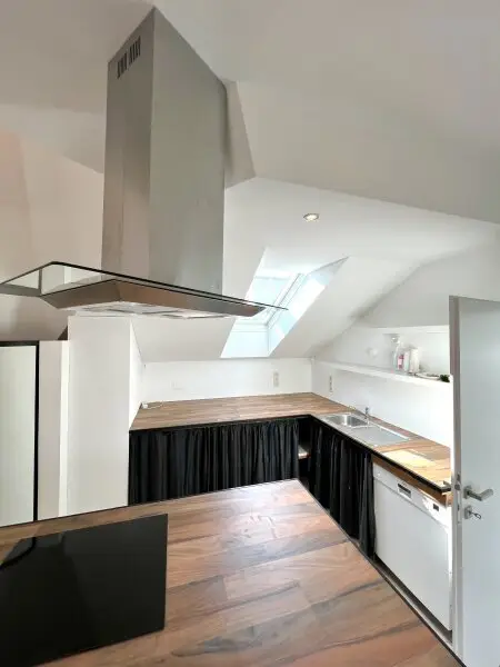 Hier bleiben keine Wünsche offen - Exklusive Maisonette mit 44m² Terrasse nahe Naschmarkt zu mieten!