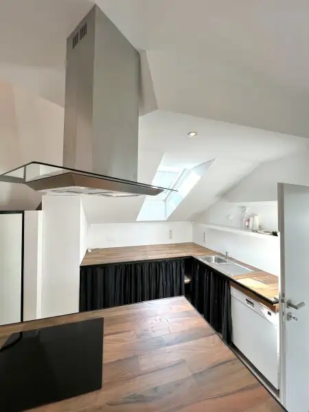 Hier bleiben keine Wünsche offen - Exklusive Maisonette mit 44m² Terrasse nahe Naschmarkt zu mieten!
