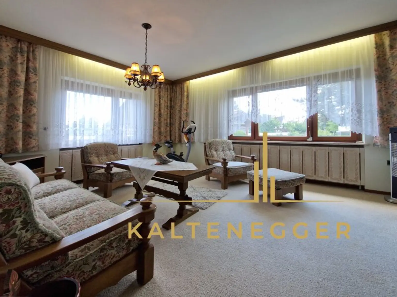 Wohnzimmer ca. 22 m²