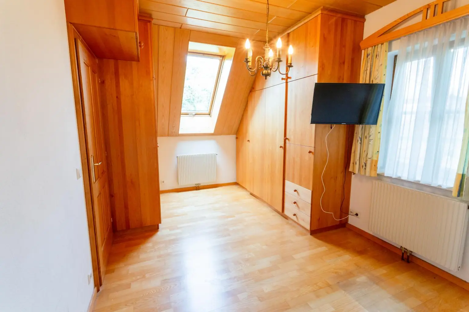 Großzügiges Wohnhaus mit Potential