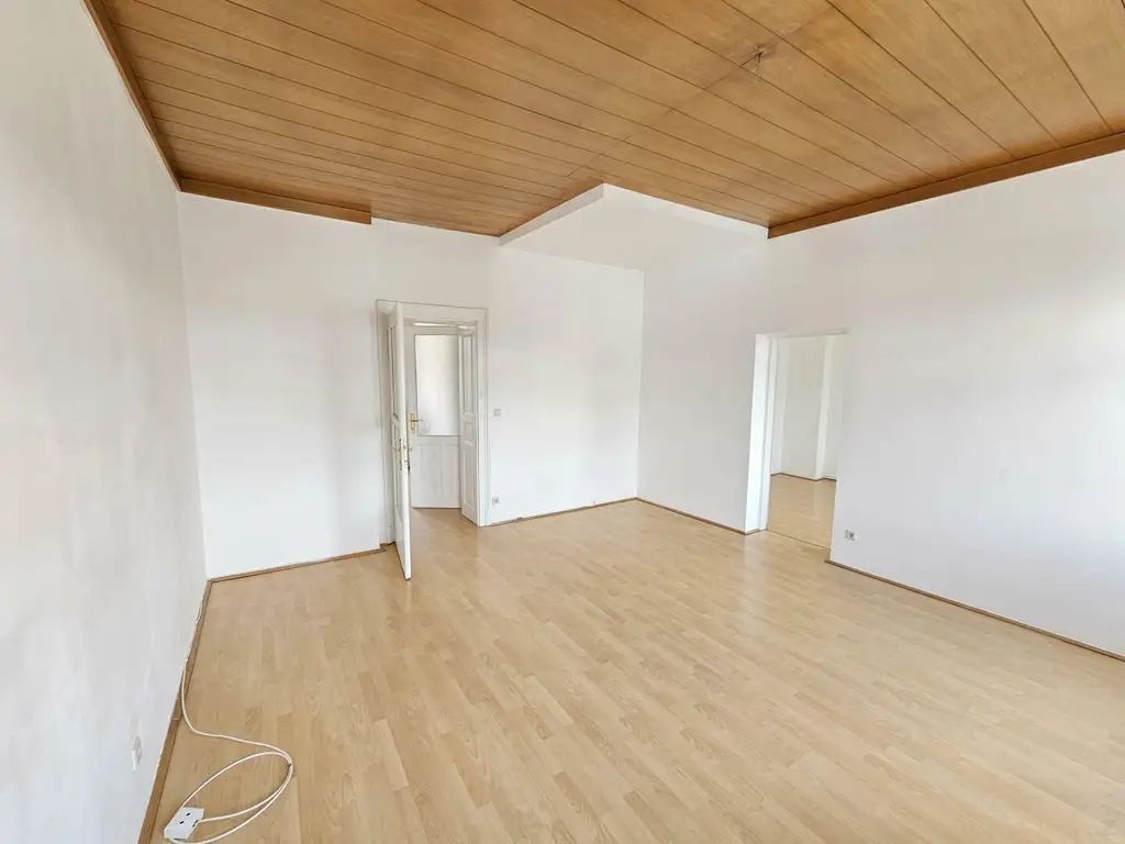 2 Zimmer nähe XXX-Lutz - Eigentum, ab sofort beziehbar - H11/13  ++Videorundgang++