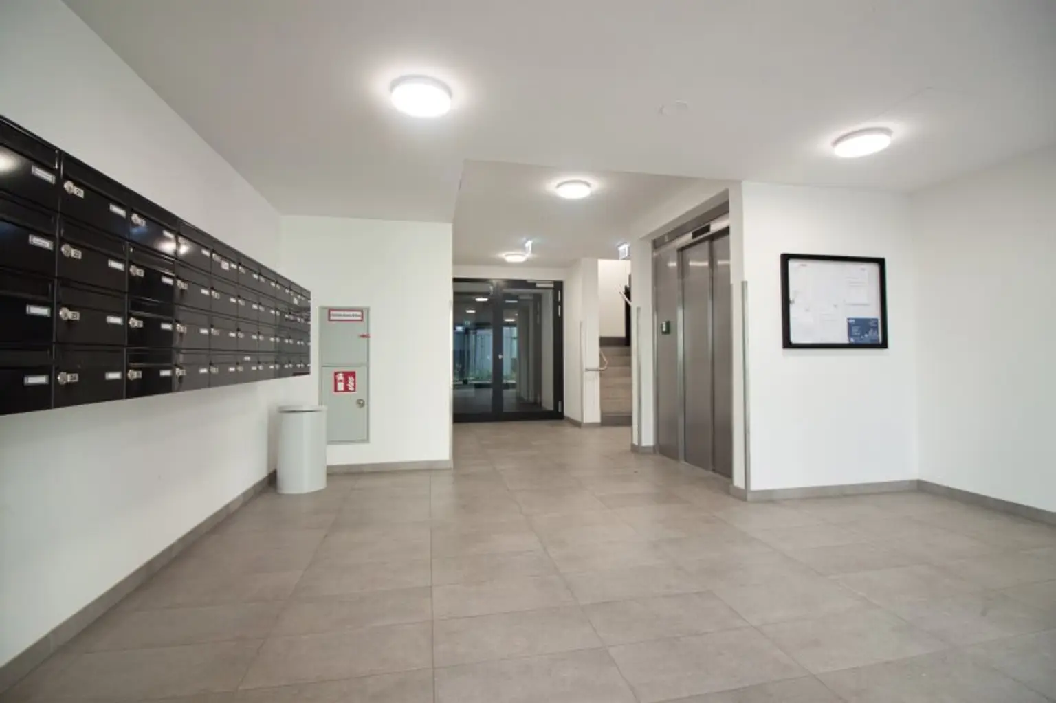 Wohnen trifft Arbeiten – 2,5-Zimmer-Wohnung mit Balkon & angrenzendem Büro mit separatem Zugang